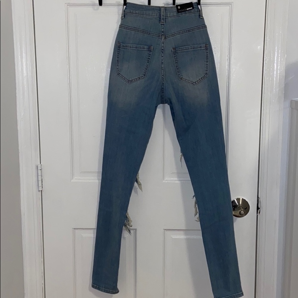 Vintage Ripped Jeans - Picture 3 of 3